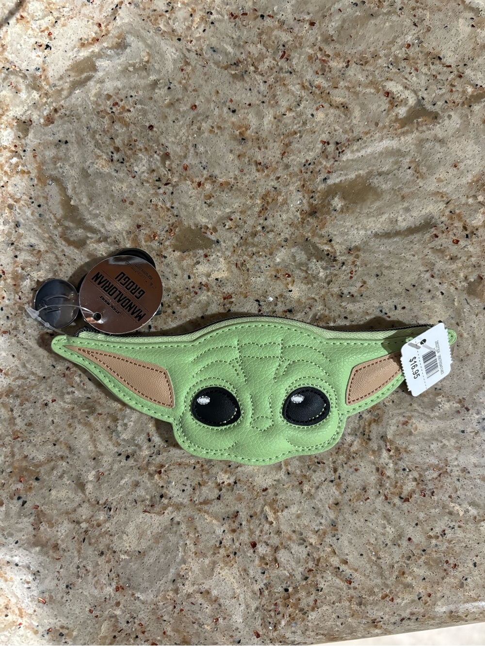 Bath & Body Works x Star Wars Grogu coin purse